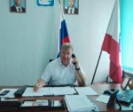 Провел прямую телефонную линию с жителями района