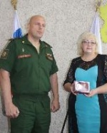 Сегодня на Общественном Совете состоялось вручение государственной награды "Орден Мужества" Светлане Юрьевне Романцовой  маме погибшего в зоне специальной военной операции  сержанта Алексея Романцова.