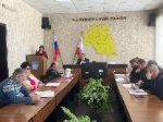 В зале заседаний администрации Калининского района прошло заседание совета депутатов МО г. Калининск
