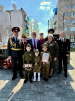 Глава района принял участие в церемонии возложения цветов, у мемориала "Клятва"