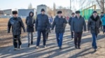 Губернатор Валерий Радаев побывал на спортивной мини-футбольной площадке в г.Калининске