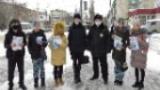 Полицейские вместе с помощниками из отряда ЮДП предупредили граждан об уловках мошенников