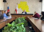 Глава района Валерий Лазарев принял участие в публичных слушаниях, по обсуждению проекта решения Калининского районного Собрания Калининского муниципального района «О внесении изменений в решение Совета депутатов Свердловского муниципального образования»