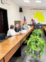 Под председательством первого заместителя главы администрации района Татьяны Кузиной состоялось очередное заседание рабочей группы по вопросам снижения неформальной занятости и легализации заработной платы.