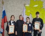 В рамках исполнения мероприятий программы «Противодействие коррупции на территории Калининского муниципального района на 2023 -2025 годы»  старшеклассники  района приняли участие в   муниципальном  конкурсе  сочинений  антикоррупционной направленности.