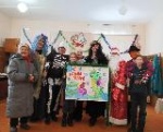 В библиотеке села Большая Ольшанка состоялось мероприятие - новогодняя сказка "Как нечистая сила Новый год встречала".
