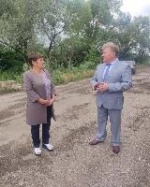 Жительница села Монастырское обратилась в социальных сетях к главе Калининского района Валерию Лазареву с просьбой о ремонте моста через реку Баланда (направление Панцыровка-Монастырское).