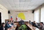 Принял участие в заседании Правительства Саратовской области посредством ВКС, проводимой губернатором Романом Бусаргиным. На заседании были рассмотрены ключевые вопросы, касающиеся готовности региона к предстоящим периодам