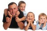 Мужчинам Саратовской области разрешили использовать материнский капитал