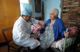 Валерий Радаев заявил о необходимости организации на высоком уровне медицинской помощи в сельской местности 