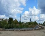 На сегодня Калининске около 13 километров тротуаров, а если точнее, к 12 километрам прибавилось еще 900 метров пешеходной дорожки - от поворота на элеватор по направлению к бывшему совхозу «Калининский».
