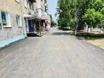 Губернатор Саратовской области Роман Бусаргин инициировал региональную программу по ремонту тротуаров, благодаря которой продолжается благоустройство пешеходных зон.