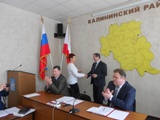 Депутатам вручили удостоверения