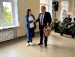 Поздравил с профессиональным праздником всех работников скорой медицинской помощи!