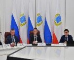 Губернатор Роман Бусаргин провел постоянно действующее совещание с зампредами и министрами. Обсуждались текущая ситуация в регионе, вопросы соцсферы, реализация госпрограмм.