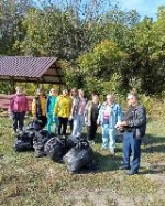 В городе Калининске и селах района, в рамках месячника по благоустройству, по поручению Губернатора Саратовской области Романа Бусаргина, прошел осенний субботник, в котором приняли участие работники и сотрудники предприятий и организаций города