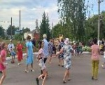 Сегодня в Большой Ольшанке праздник - День села! Музыкальные подарки подарил сельчанам творческий коллектив ЦТиД . 