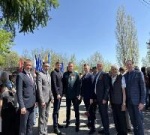 Заместитель главы администрации по военно‑патриотическому воспитанию Андрей Маслов принял участие в церемонии, посвящённой увековечиванию памяти военнослужащих, погибших в ходе специальной военной операции. 