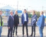 Сегодня глава района встретился с министром транспорта и дорожного хозяйства области Алексеем Петаевым, который с рабочим визитом посетил Калининский район.