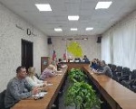 Сегодня в администрации Калининского муниципального района состоялась встреча с местными предпринимателями и представителями областной профсоюзной организации «Торговое единство» и Уполномоченного по защите прав предпринимателей Саратовской области.