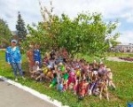 Сегодня в 26 раз детский оздоровительный лагерь с дневным пребыванием "Росинка"открыл свои двери для учащихся средней школы № 1.