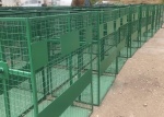 Регоператор устанавливает обновленные сетки для сбора ПЭТ-бутылок в Саратове