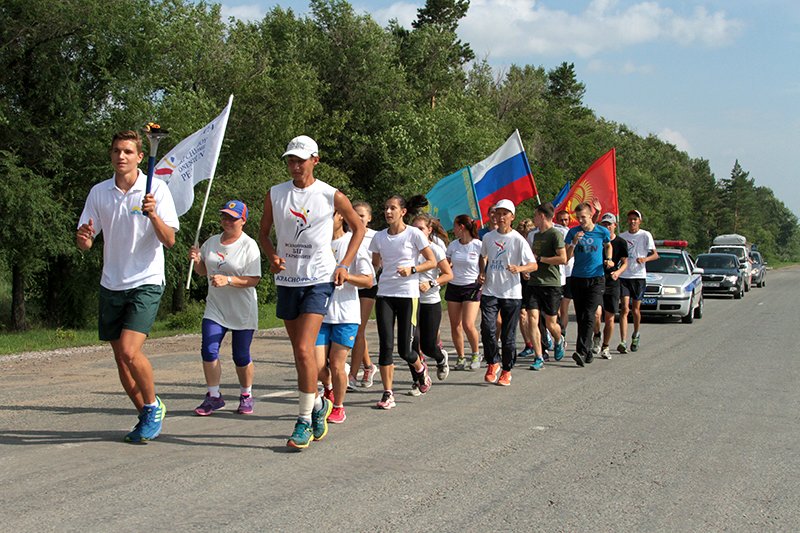 бег мира дети.jpg